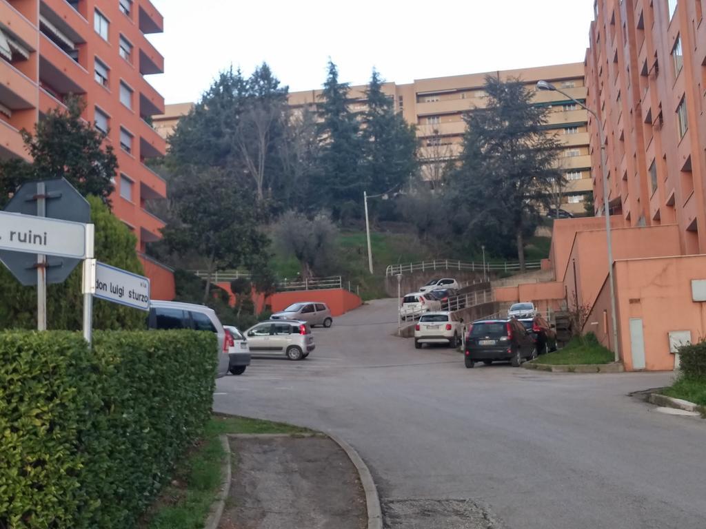 Accogliente E Ospitale B&B Perugia Kültér fotó